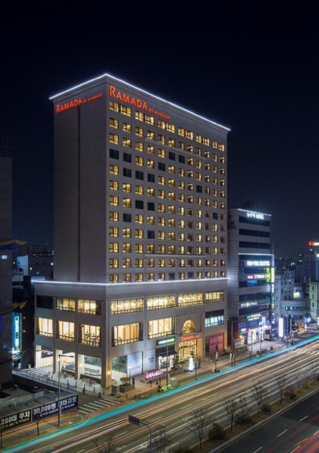 Ramada By Wyndham Daejeon Hotel Екстериор снимка